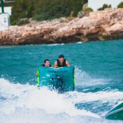 BOUEE TRACTEE JOBE KICK FLIP 2 PERSONNES 15 BOUEE TRACTEE JOBE KICK FLIP 2 PERSONNES -Surf Équipement Boutique bouee tractee jobe kick flip 2 personnes 7