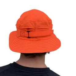 Chapeau Surf Performance Orange Fluo VAIKOBI -Surf Équipement Boutique chapeau surf performance orange fluo vaikobi 2