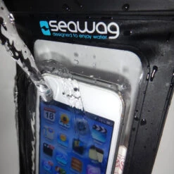 POCHETTE ETANCHE SMARTPHONE SEAWAG NOIRE -Surf Équipement Boutique pochette etanche smartphone seawag noire 2
